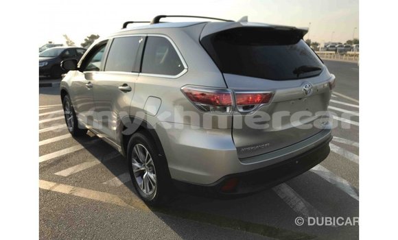 Acheter Import Voiture Toyota Highlander Autre à Import - Dubai, Kampot Province Acheter Import Voiture Toyota Highlander Autre à Import - Dubai, Kampot Province