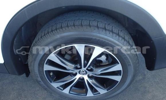 Buy Used Toyota RAV4 White Car in Phnom Penh in Phnom Penh Buy Used Toyota RAV4 White Car in Phnom Penh in Phnom Penh