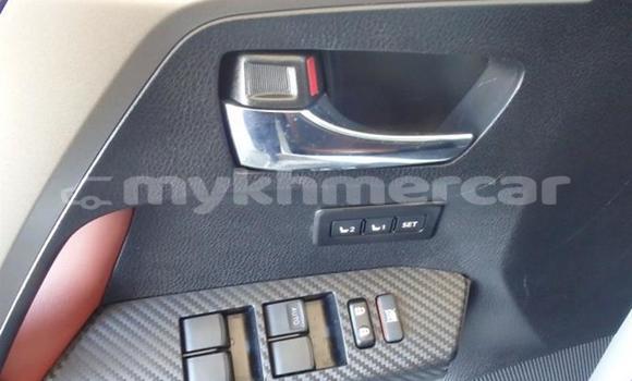 Buy Used Toyota RAV4 White Car in Phnom Penh in Phnom Penh Buy Used Toyota RAV4 White Car in Phnom Penh in Phnom Penh