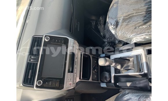 Acheter Import Voiture Toyota Prado Noir à Import - Dubai, Kampot Province Acheter Import Voiture Toyota Prado Noir à Import - Dubai, Kampot Province