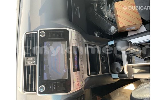 Acheter Import Voiture Toyota Prado Noir à Import - Dubai, Kampot Province Acheter Import Voiture Toyota Prado Noir à Import - Dubai, Kampot Province