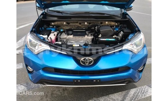 Acheter Import Utilitaire Toyota HiAce Bleu à Import - Dubai, Kampot Province Acheter Import Utilitaire Toyota HiAce Bleu à Import - Dubai, Kampot Province