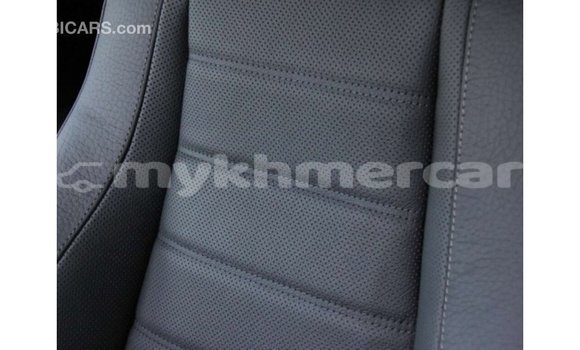 Acheter Import Voiture Mercedes-Benz GLE Blanc à Import - Dubai, Kampot Province Acheter Import Voiture Mercedes-Benz GLE Blanc à Import - Dubai, Kampot Province