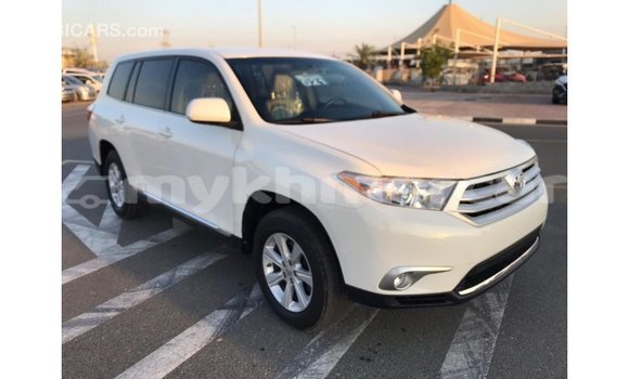 ទិញ នាំចូល Toyota Highlander White ឡាន} ក្នុង Import - Dubai ក្នុង Kampot Province ទិញ នាំចូល Toyota Highlander White ឡាន} ក្នុង Import - Dubai ក្នុង Kampot Province