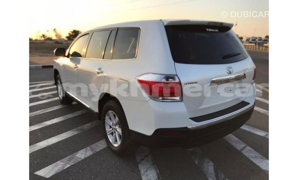 ទិញ នាំចូល Toyota Highlander White ឡាន} ក្នុង Import - Dubai ក្នុង Kampot Province ទិញ នាំចូល Toyota Highlander White ឡាន} ក្នុង Import - Dubai ក្នុង Kampot Province