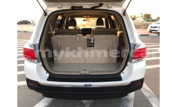 ទិញ នាំចូល Toyota Highlander White ឡាន} ក្នុង Import - Dubai ក្នុង Kampot Province ទិញ នាំចូល Toyota Highlander White ឡាន} ក្នុង Import - Dubai ក្នុង Kampot Province
