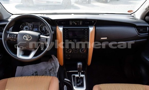 Buy Import Toyota Fortuner White Car in Import - Dubai in Kampot Province Buy Import Toyota Fortuner White Car in Import - Dubai in Kampot Province
