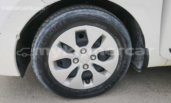 Buy Import Hyundai i10 White Car in Import - Dubai in Kampot Province Buy Import Hyundai i10 White Car in Import - Dubai in Kampot Province