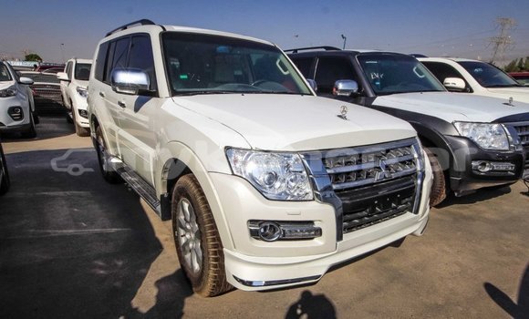 Buy Import Mitsubishi Pajero White Car in Import - Dubai in Kampot Province Buy Import Mitsubishi Pajero White Car in Import - Dubai in Kampot Province