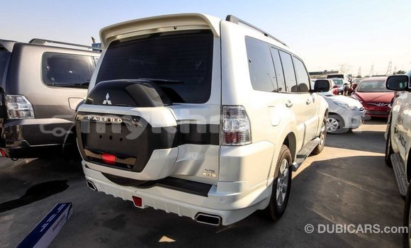Buy Import Mitsubishi Pajero White Car in Import - Dubai in Kampot Province Buy Import Mitsubishi Pajero White Car in Import - Dubai in Kampot Province
