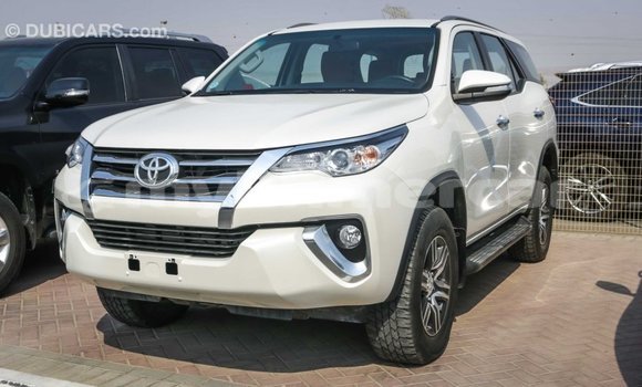 Buy Import Toyota Fortuner White Car in Import - Dubai in Kampot Province Buy Import Toyota Fortuner White Car in Import - Dubai in Kampot Province