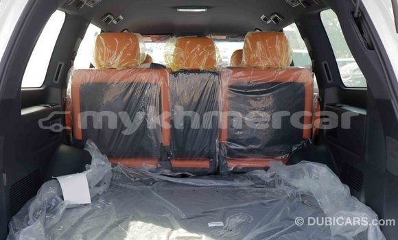 Acheter Import Voiture Lexus LX Blanc à Import - Dubai, Kampot Province Acheter Import Voiture Lexus LX Blanc à Import - Dubai, Kampot Province