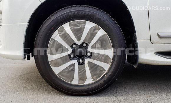 Acheter Import Voiture Toyota Land Cruiser Blanc à Import - Dubai, Kampot Province Acheter Import Voiture Toyota Land Cruiser Blanc à Import - Dubai, Kampot Province