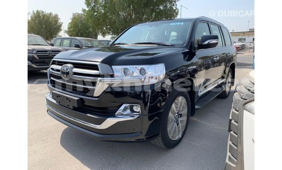 Acheter Import Voiture Toyota Land Cruiser Noir à Import - Dubai, Kampot Province Acheter Import Voiture Toyota Land Cruiser Noir à Import - Dubai, Kampot Province