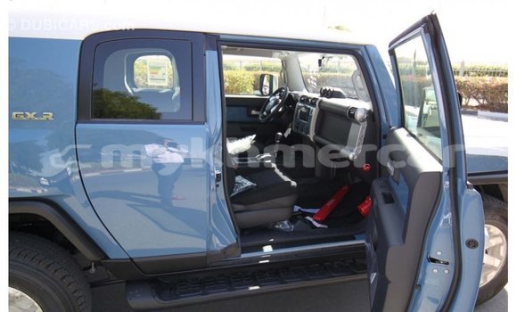Buy Import Toyota FJ Cruiser Blue Car in Import - Dubai in Kampot Province Buy Import Toyota FJ Cruiser Blue Car in Import - Dubai in Kampot Province