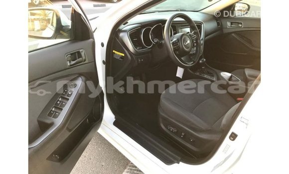 Acheter Import Voiture Kia Optima Blanc à Import - Dubai, Kampot Province Acheter Import Voiture Kia Optima Blanc à Import - Dubai, Kampot Province