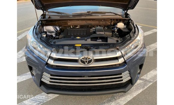 Acheter Import Voiture Toyota Highlander Bleu à Import - Dubai, Kampot Province Acheter Import Voiture Toyota Highlander Bleu à Import - Dubai, Kampot Province
