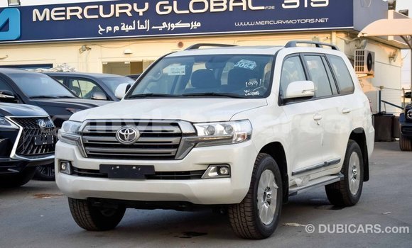 Acheter Import Voiture Toyota Land Cruiser Blanc à Import - Dubai, Kampot Province Acheter Import Voiture Toyota Land Cruiser Blanc à Import - Dubai, Kampot Province