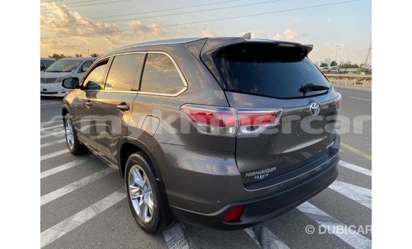 ទិញ នាំចូល Toyota Highlander Other ឡាន} ក្នុង Import - Dubai ក្នុង Kampot Province ទិញ នាំចូល Toyota Highlander Other ឡាន} ក្នុង Import - Dubai ក្នុង Kampot Province