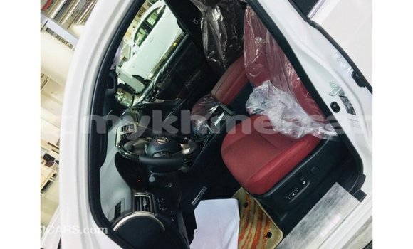 Acheter Import Voiture Lexus GX Blanc à Import - Dubai, Kampot Province Acheter Import Voiture Lexus GX Blanc à Import - Dubai, Kampot Province