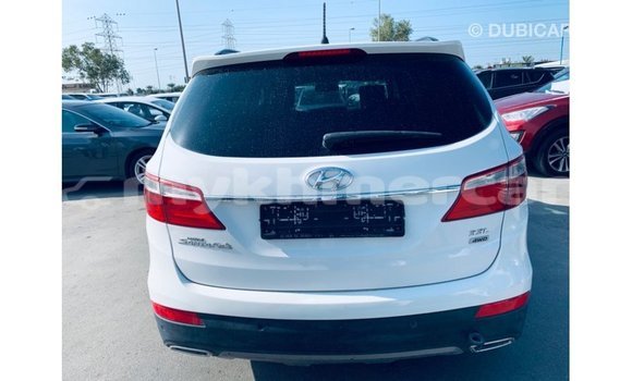 Buy Import Hyundai Santa Fe White Car in Import - Dubai in Kampot Province Buy Import Hyundai Santa Fe White Car in Import - Dubai in Kampot Province