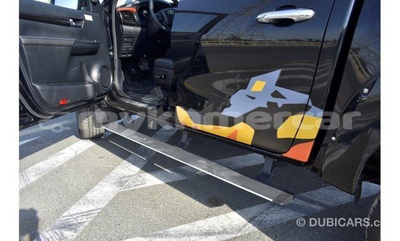 Acheter Import Voiture Toyota Hilux Noir à Import - Dubai, Kampot Province Acheter Import Voiture Toyota Hilux Noir à Import - Dubai, Kampot Province