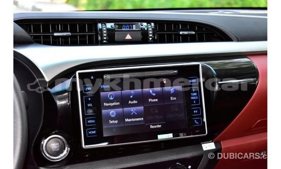 Acheter Import Voiture Toyota Hilux Noir à Import - Dubai, Kampot Province Acheter Import Voiture Toyota Hilux Noir à Import - Dubai, Kampot Province