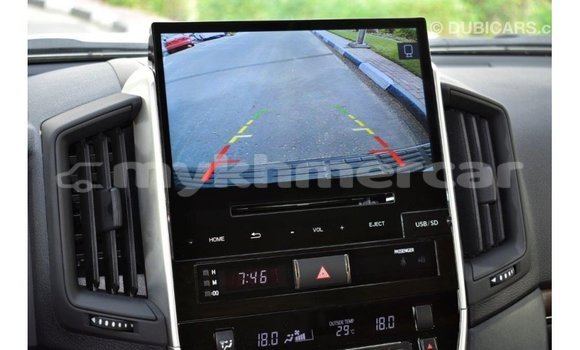 Acheter Import Voiture Toyota Land Cruiser Noir à Import - Dubai, Kampot Province Acheter Import Voiture Toyota Land Cruiser Noir à Import - Dubai, Kampot Province