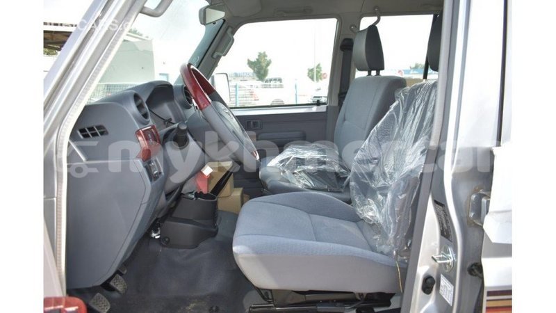 Big with watermark toyota land cruiser kampot province import dubai 2542