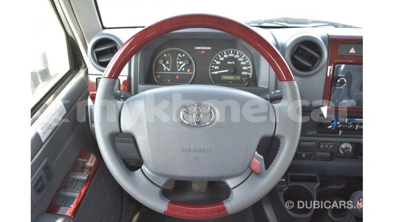 Big with watermark toyota land cruiser kampot province import dubai 2542