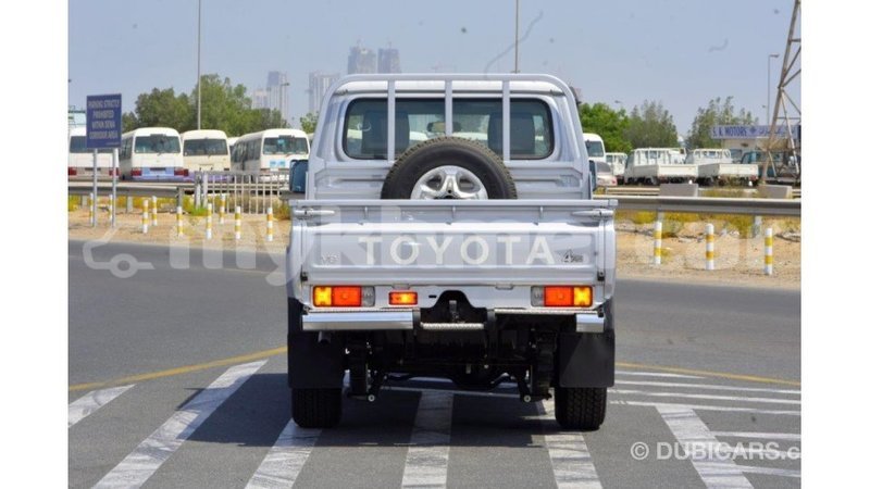 Big with watermark toyota land cruiser kampot province import dubai 2542
