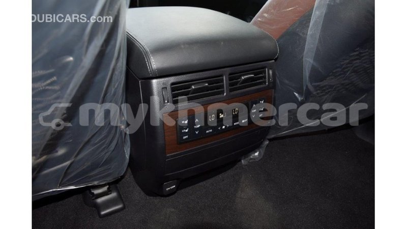 Big with watermark toyota land cruiser kampot province import dubai 2544