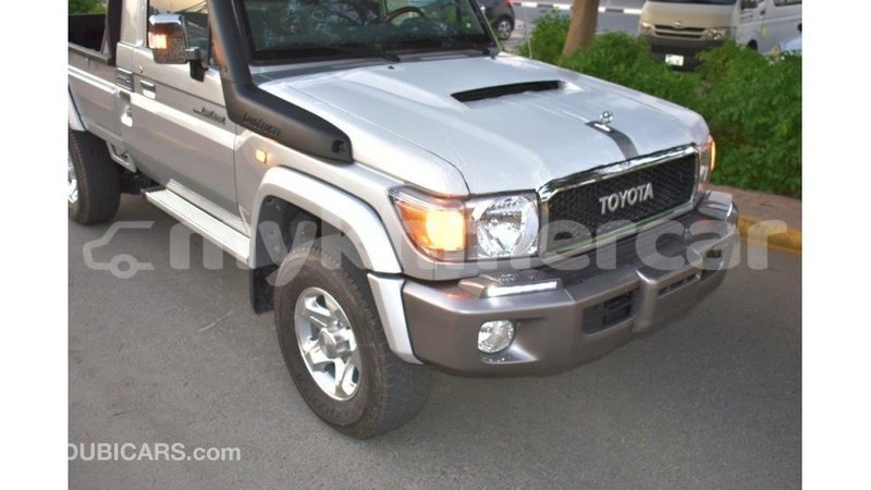 Big with watermark toyota land cruiser kampot province import dubai 2550
