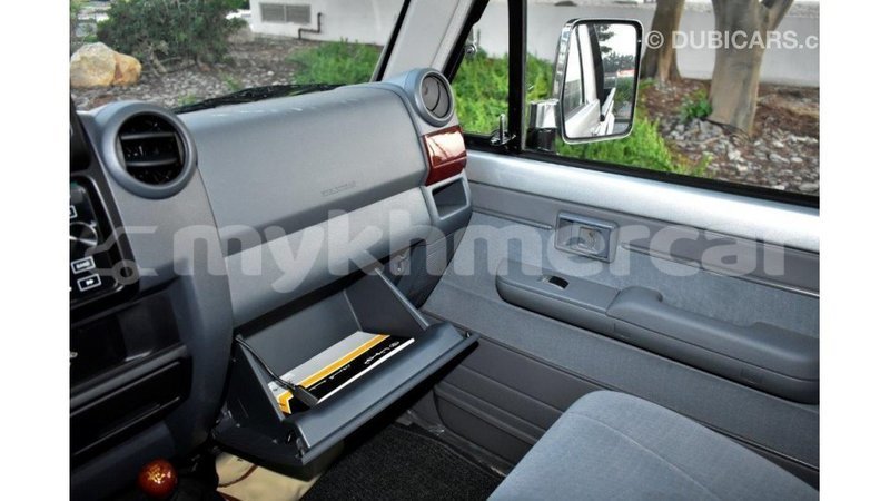 Big with watermark toyota land cruiser kampot province import dubai 2550