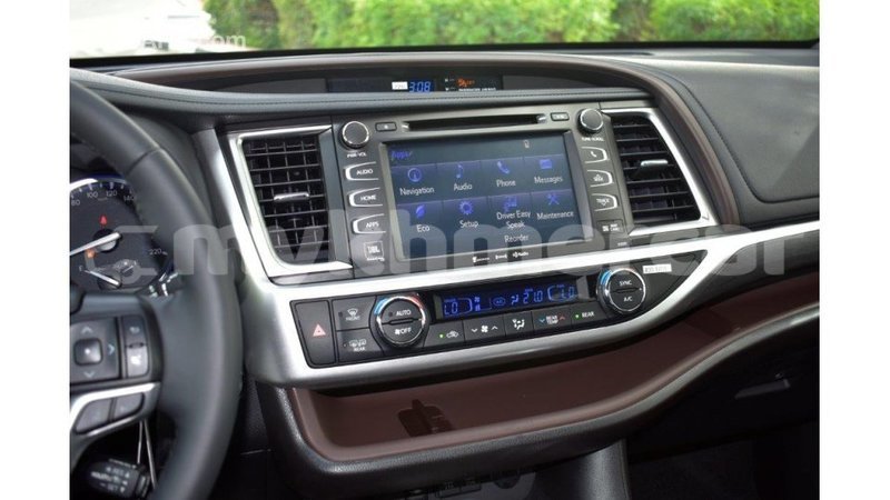 Big with watermark toyota highlander kampot province import dubai 2551