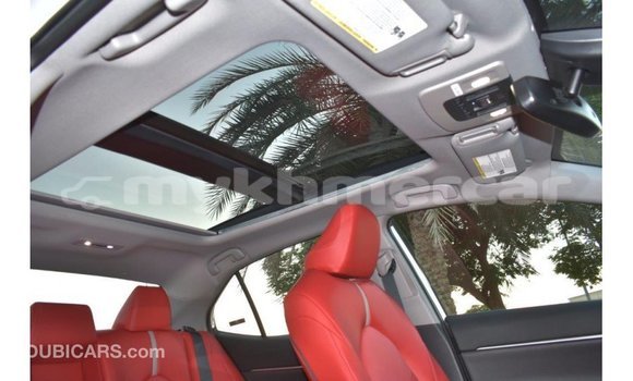 Acheter Import Voiture Toyota Camry Blanc à Import - Dubai, Kampot Province Acheter Import Voiture Toyota Camry Blanc à Import - Dubai, Kampot Province