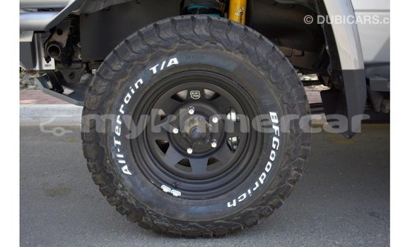 Acheter Import Voiture Toyota Land Cruiser Autre à Import - Dubai, Kampot Province Acheter Import Voiture Toyota Land Cruiser Autre à Import - Dubai, Kampot Province