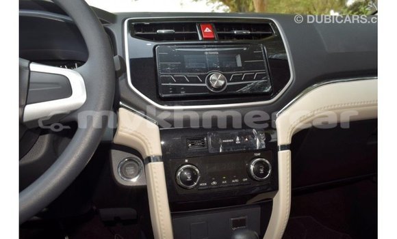 Acheter Import Voiture Toyota Rush Noir à Import - Dubai, Kampot Province Acheter Import Voiture Toyota Rush Noir à Import - Dubai, Kampot Province