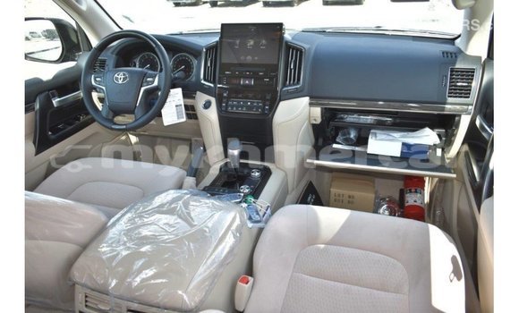 Acheter Import Voiture Toyota Land Cruiser Noir à Import - Dubai, Kampot Province Acheter Import Voiture Toyota Land Cruiser Noir à Import - Dubai, Kampot Province