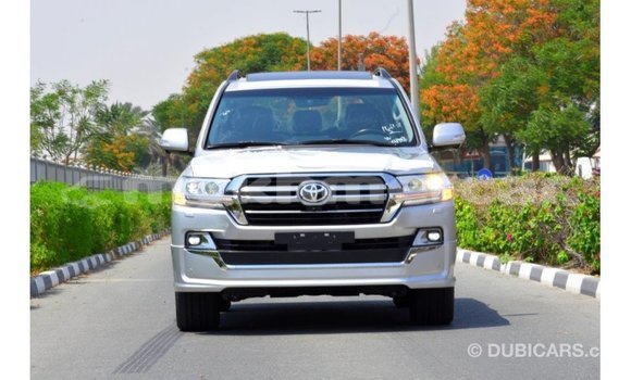 Acheter Import Voiture Toyota Land Cruiser Autre à Import - Dubai, Kampot Province Acheter Import Voiture Toyota Land Cruiser Autre à Import - Dubai, Kampot Province