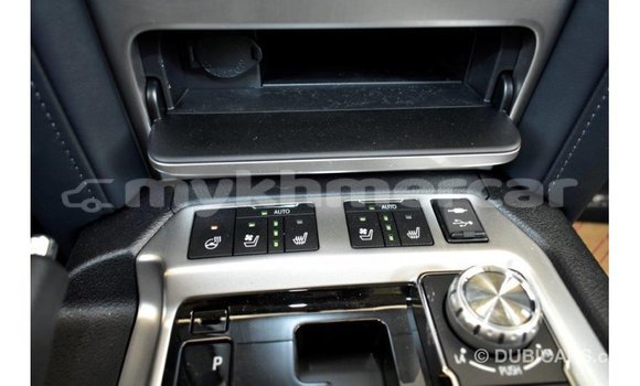 Acheter Import Voiture Toyota Land Cruiser Autre à Import - Dubai, Kampot Province Acheter Import Voiture Toyota Land Cruiser Autre à Import - Dubai, Kampot Province