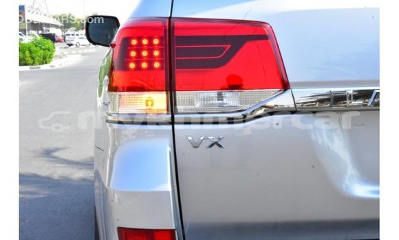 Acheter Import Voiture Toyota Land Cruiser Autre à Import - Dubai, Kampot Province Acheter Import Voiture Toyota Land Cruiser Autre à Import - Dubai, Kampot Province