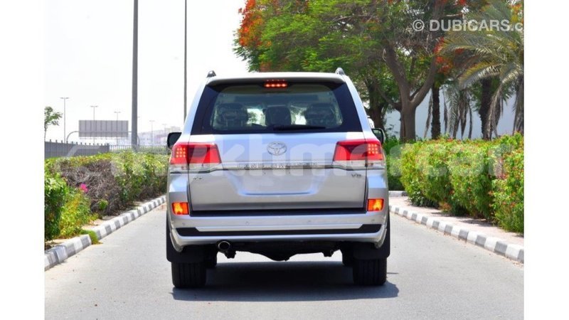 Big with watermark toyota land cruiser kampot province import dubai 2569