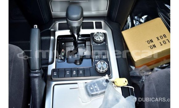 Acheter Import Voiture Toyota Land Cruiser Noir à Import - Dubai, Kampot Province Acheter Import Voiture Toyota Land Cruiser Noir à Import - Dubai, Kampot Province