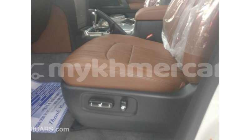 Big with watermark toyota land cruiser kampot province import dubai 2574