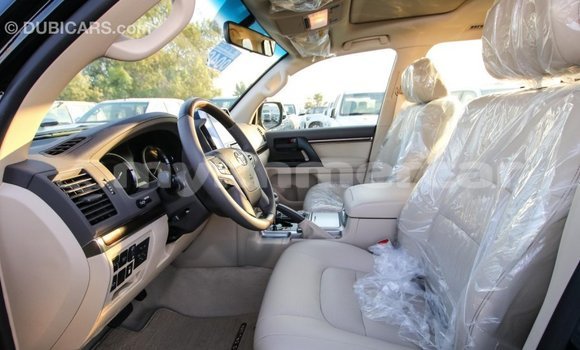 Acheter Import Voiture Toyota Land Cruiser Noir à Import - Dubai, Kampot Province Acheter Import Voiture Toyota Land Cruiser Noir à Import - Dubai, Kampot Province