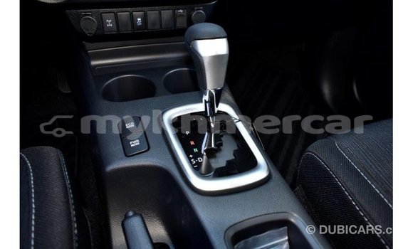 Acheter Import Voiture Toyota Hilux Blanc à Import - Dubai, Kampot Province Acheter Import Voiture Toyota Hilux Blanc à Import - Dubai, Kampot Province