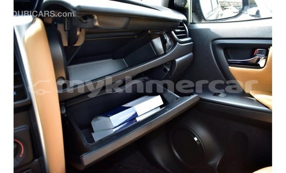 Acheter Import Voiture Toyota Fortuner Autre à Import - Dubai, Kampot Province Acheter Import Voiture Toyota Fortuner Autre à Import - Dubai, Kampot Province