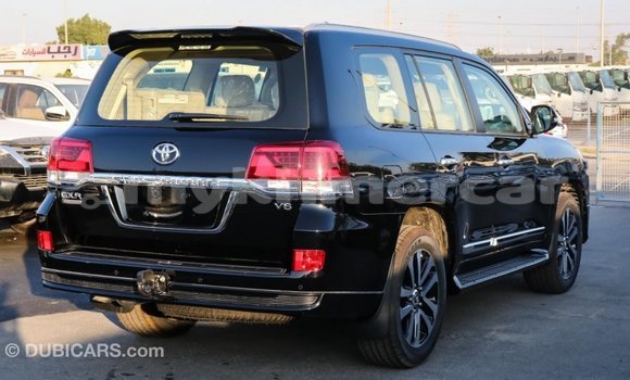 Acheter Import Voiture Toyota Land Cruiser Noir à Import - Dubai, Kampot Province Acheter Import Voiture Toyota Land Cruiser Noir à Import - Dubai, Kampot Province