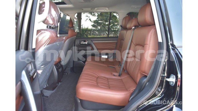 Big with watermark toyota land cruiser kampot province import dubai 2584